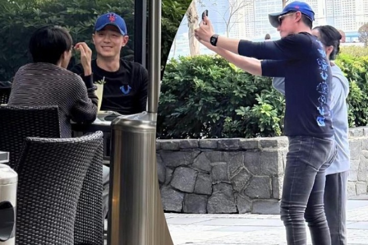 Hoắc Kiến Hoa hot top 1 Weibo vì mặc quần jean bó sát