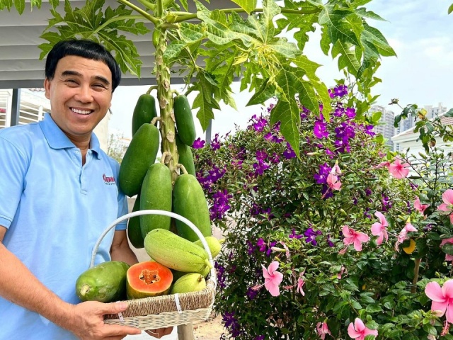 Biệt thự ngập hoa rộng 500 m2 của vợ chồng Quyền Linh