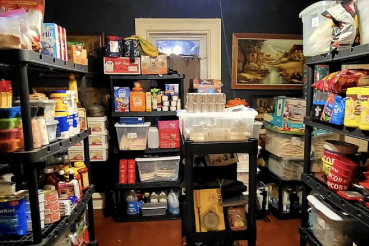 Hàng triệu người Mỹ tích trữ đồ đề phòng 'tận thế'