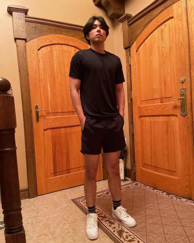 'Nhóc tỳ gây sốt toàn châu Á' Mason Moon tuổi 19 - 13