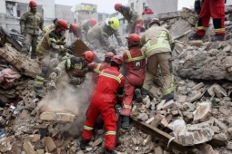 Cố vấn lãnh tụ tối cao Iran tuyên bố chiến tranh tiếp diễn đến khi Iran được bồi thường