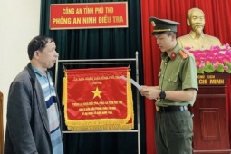 Khởi tố người đàn ông say rượu, cầm dao chém hàng xóm