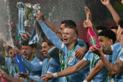 Bất ngờ tốp 10 CLB nhiều danh hiệu nhất bóng đá Anh