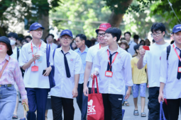 Học sinh Hải Phòng phá kỷ lục lịch sử kỳ thi Đánh giá tư duy với 98,98 điểm