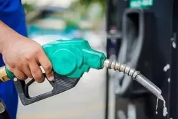 Đề xuất giảm 50% thuế bảo vệ môi trường với xăng, dầu