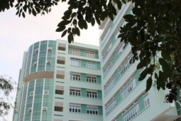 TPHCM: Một trường cao đẳng nợ lương hơn 3 năm, giảng viên phải đi giao hàng kiếm sống