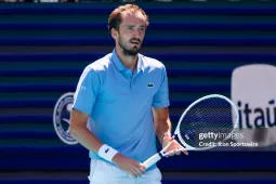 Rực lửa tennis Miami Open: Medvedev, Aliassime đồng loạt thua sốc