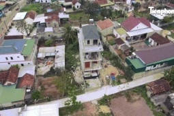 Bất ngờ về người đàn ông mù rong ruổi bán tăm, xây căn nhà 5 tỷ đồng