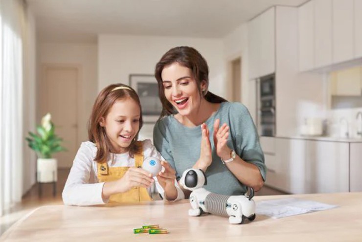 Những sai lầm khi dùng pin trong nhà có thể gây hại cho trẻ nhỏ - 1