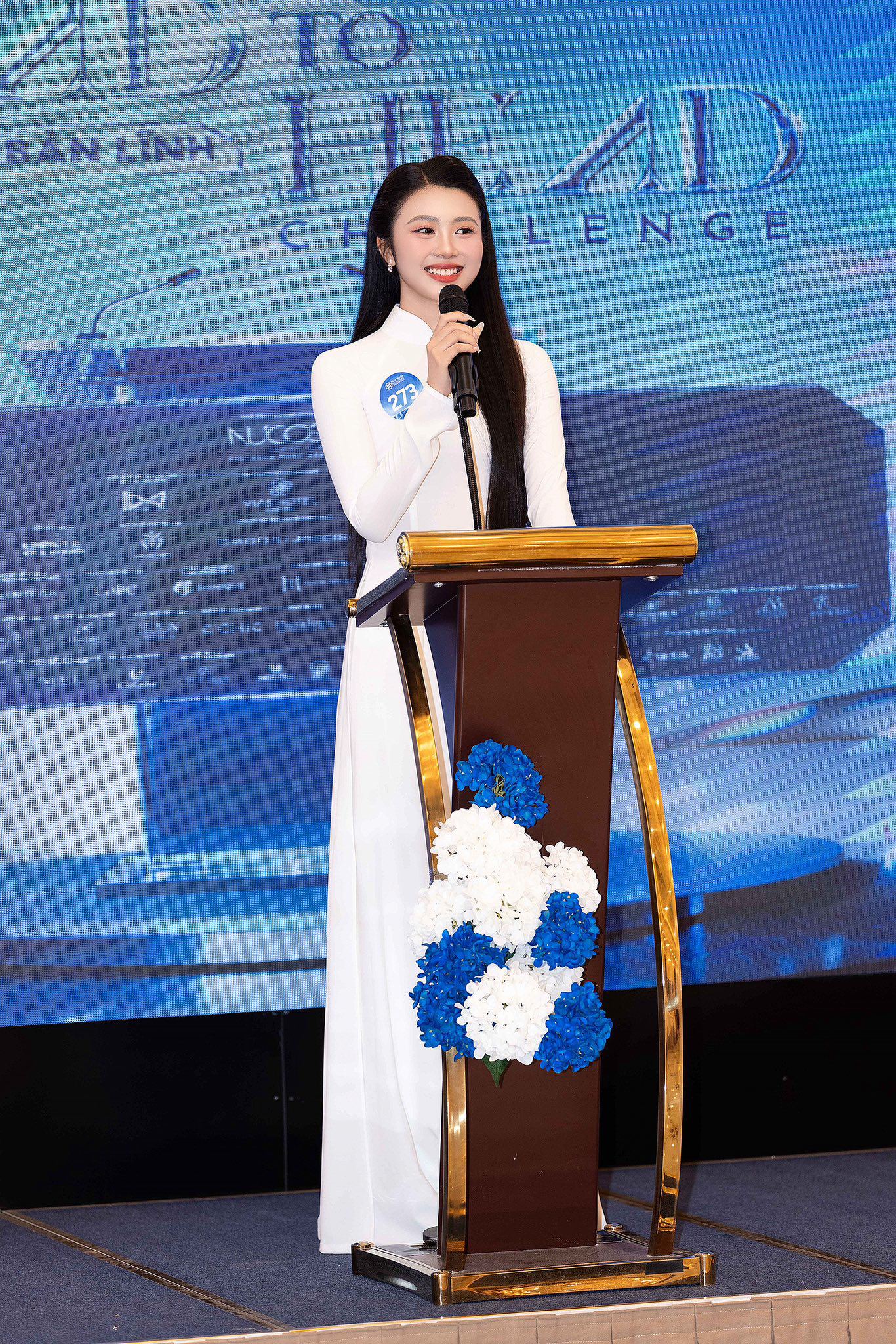 Lê Thị Trang trong các phần thi phụ của Miss World Vietnam 2025.