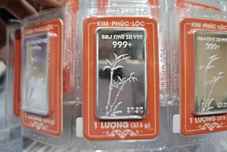 Giá bạc hôm nay 24-3: Tăng mạnh trở lại