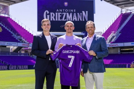 Tin mới nhất bóng đá sáng 25/3: Griezmann chính thức ra mắt đội bóng mới