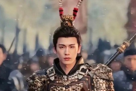 Tài tử Trương Lăng Hách bị chê "tướng quân kem nền"