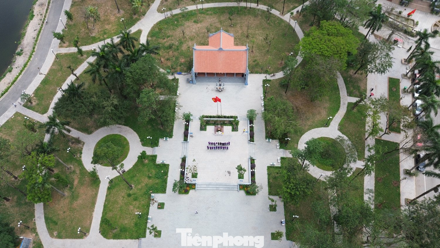 Hiện tại, Hà Nội đang quản lý 6 nhà hát nhưng các địa điểm hiện có đã đầu tư cách đây 20 năm, không đủ tiêu chuẩn kỹ thuật hoặc không gian quá chật hẹp, không đáp ứng được yêu cầu của công nghiệp hóa nghệ thuật biểu diễn.