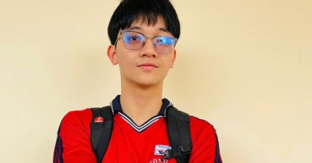 Từ học sinh giỏi Toán đến thủ khoa "kỷ lục" của Bách khoa Hà Nội