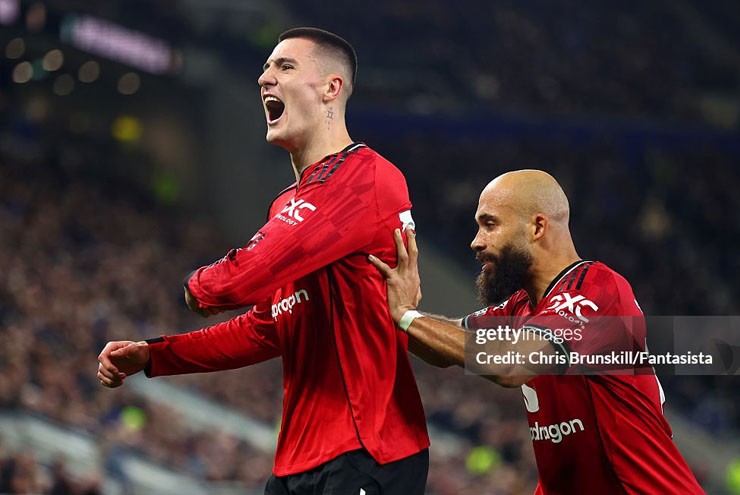 Mbeumo và Sesko không thi đấu cho ĐTQG để đảm bảo cơ hội ra sân trong màu áo&nbsp;MU