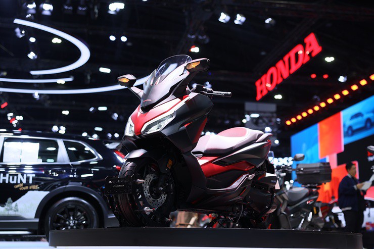 Xe ga Honda mới khiến "vua tay ga" SH350 cũng cần kiêng nể - 1