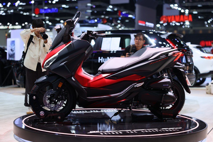 Xe ga Honda mới khiến "vua tay ga" SH350 cũng cần kiêng nể - 4