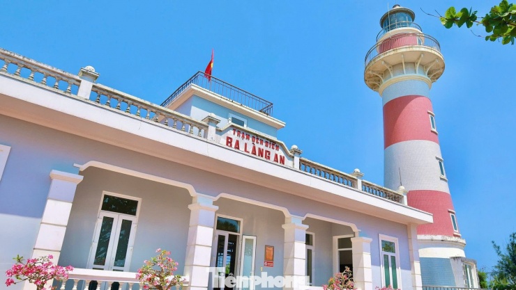 Theo các bậc cao niên, vùng đất này từng có tên gọi “Batangan” do người Pháp đặt. Về sau, vì nơi đây tập trung ba làng cùng mang chữ “An” là An Hải, An Vĩnh và An Kỳ nên cái tên Ba Làng An ra đời và được giữ đến hôm nay.