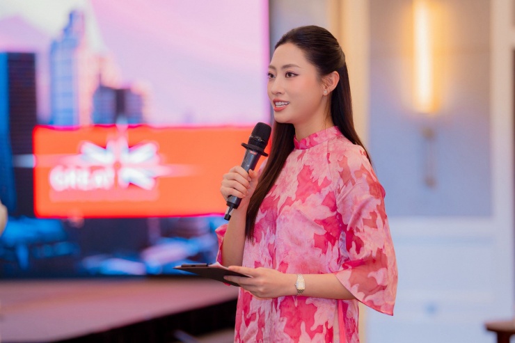 Lương Thùy Linh tiếp tục được Tổng Lãnh sự quán Vương quốc Anh tại Việt Nam tin tưởng giao vai trò dẫn dắt một trong những sự kiện cấp cao nhất trong khuôn khổ hợp tác song phương giữa hai nước.