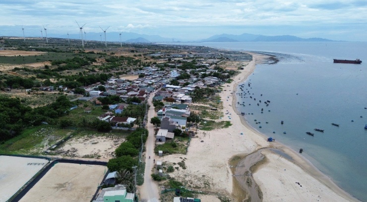 Địa điểm xây dựng Nhà máy Điện hạt nhân Ninh Thuận 1 tại thôn Vĩnh Trường, xã Phước Dinh.