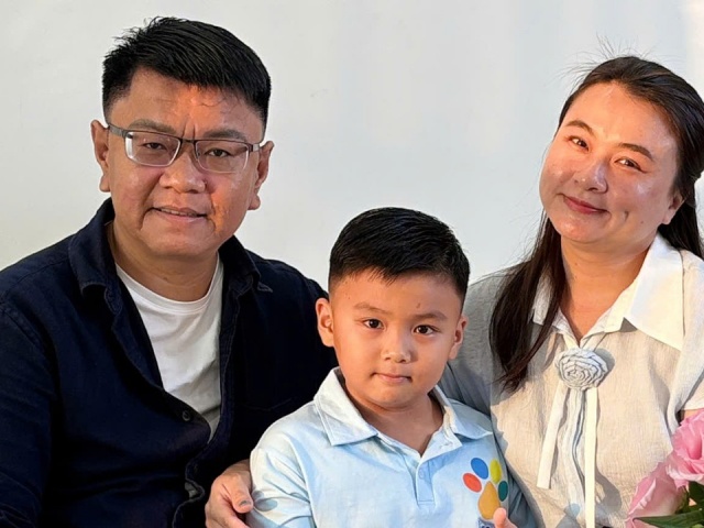 Cậu bé lớp 1 gây sốt với series tiêu 20.000 đồng mẹ cho mỗi ngày