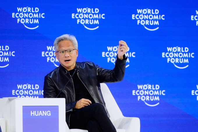 Jensen Huang, CEO Nvidia, phát biểu tại Diễn đàn Kinh tế Thế giới ở Davos, Thụy Sĩ, ngày 21/1/2026. Ảnh: AP