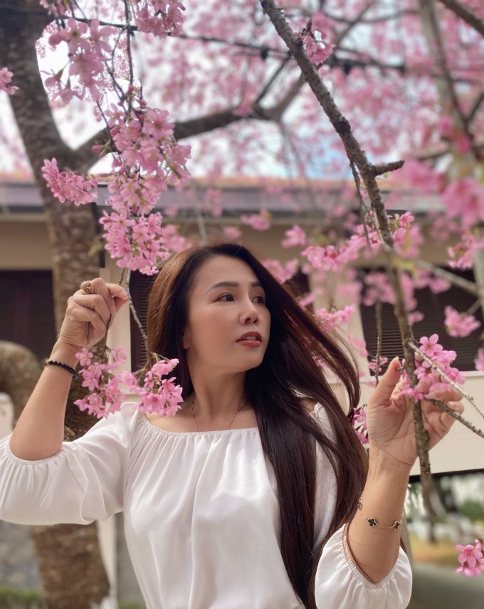 'Khi cơ thể được cung cấp đủ dinh dưỡng, tóc hay da cũng sẽ tự nhiên khỏe đẹp hơn', chị Hà chia sẻ.