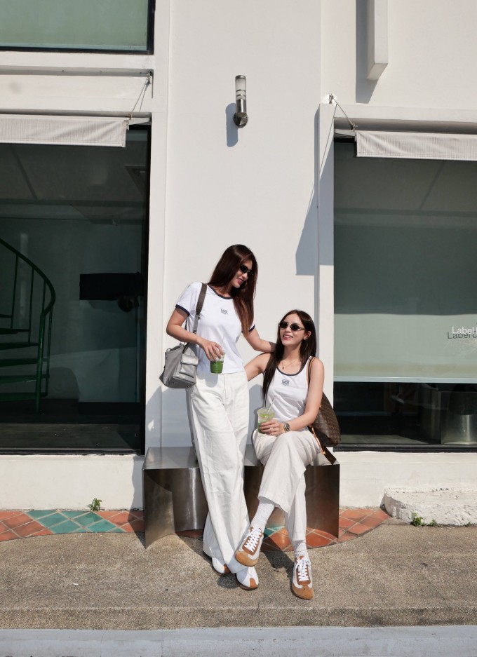 Ảnh sao 25/3: Tóc Tiên khoe vẻ gợi cảm với đầm búp bê - 5