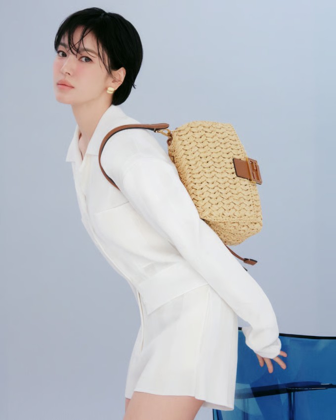 Song Hye Kyo hóa 'nàng thơ' với tóc dài nữ tính - 7