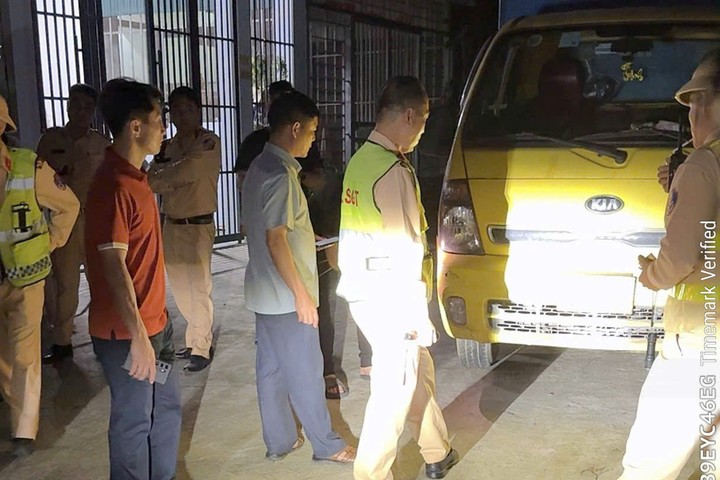 Lực lượng chức năng xác định xe nghi vấn là phương tiện giao hàng thuộc hệ thống Điện Máy Xanh. (Ảnh: CACC)