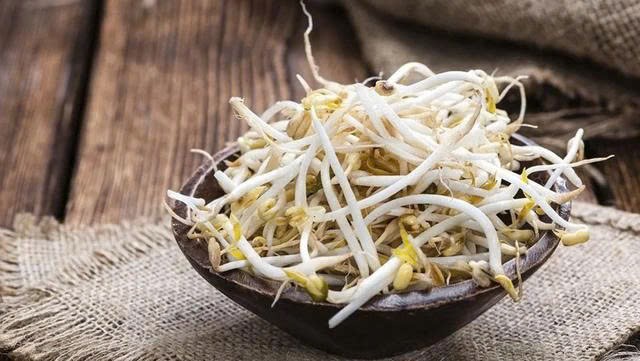 Giá đỗ là thực phẩm tốt cho sức khỏe, có thể hỗ trợ cải thiện sinh lý ở mức độ nhất định