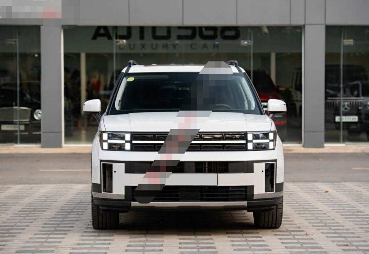 Ảnh thực tế chiếc&nbsp;Hyundai SantaFe Hybrid 1.6 HTRAC 2025 được rao bán.