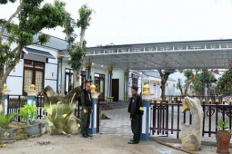 Cận cảnh hơn 200 cảnh sát khám xét khẩn cấp 28 địa điểm, bắt nhiều giám đốc