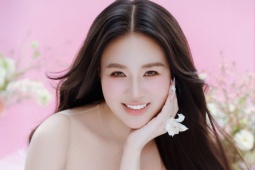 Nhan sắc trong veo của á hậu Hà Trang