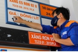 Từ 23h ngày 24/3: Giá xăng RON 95-III tăng lên 33.840 đồng/lít