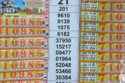 Trúng thưởng xổ số miền Nam, thêm 1 nam thanh niên có hành động bất ngờ