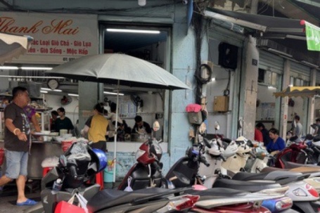 Chủ quán phở ở TPHCM quyết không tăng giá dù gas tăng gấp đôi