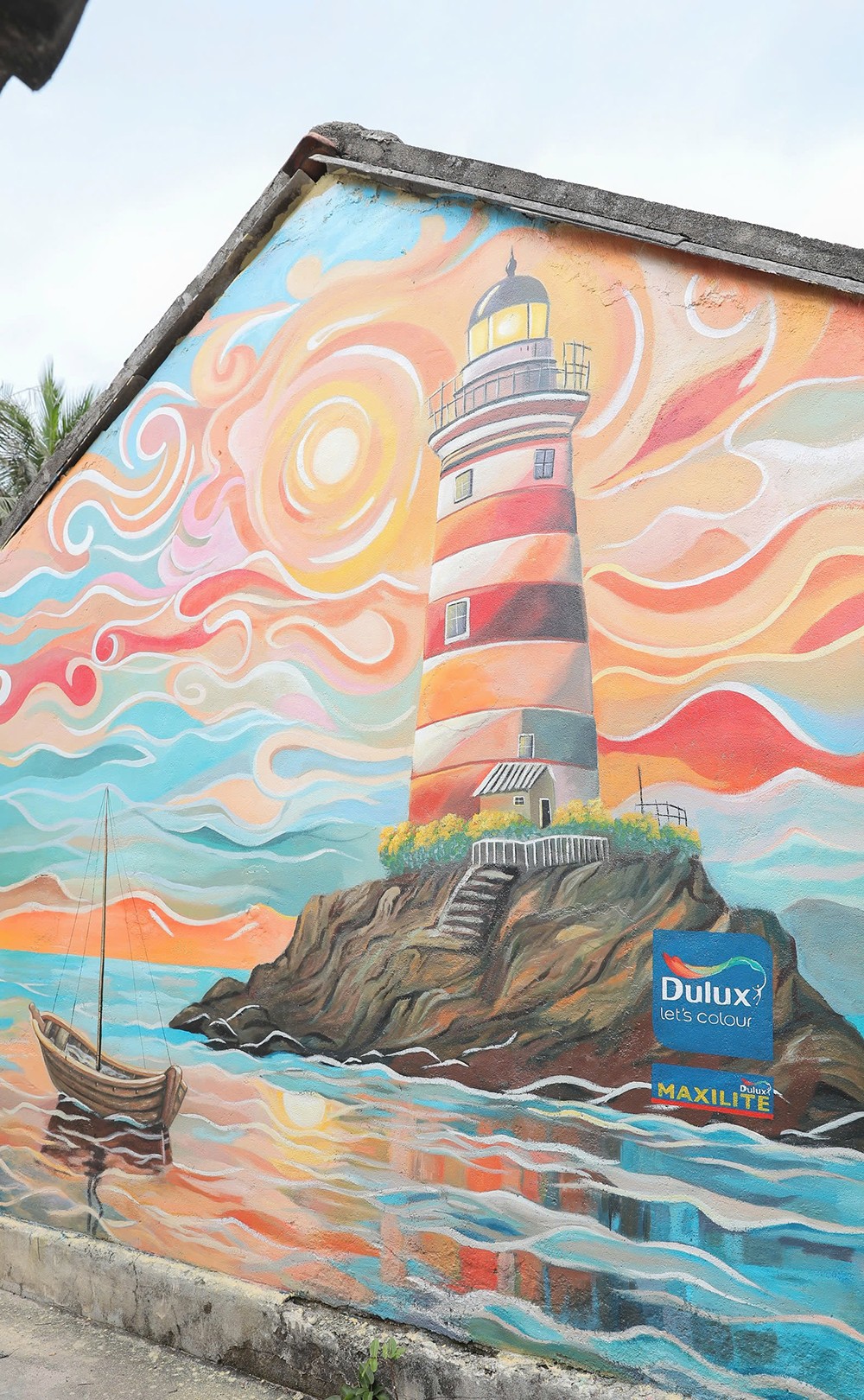 AkzoNobel đã tài trợ hàng nghìn lít sơn để cải tạo các công trình và không gian cộng đồng trên khắp Việt Nam với mong muốn gìn giữ và lan tỏa những giá trị tốt đẹp