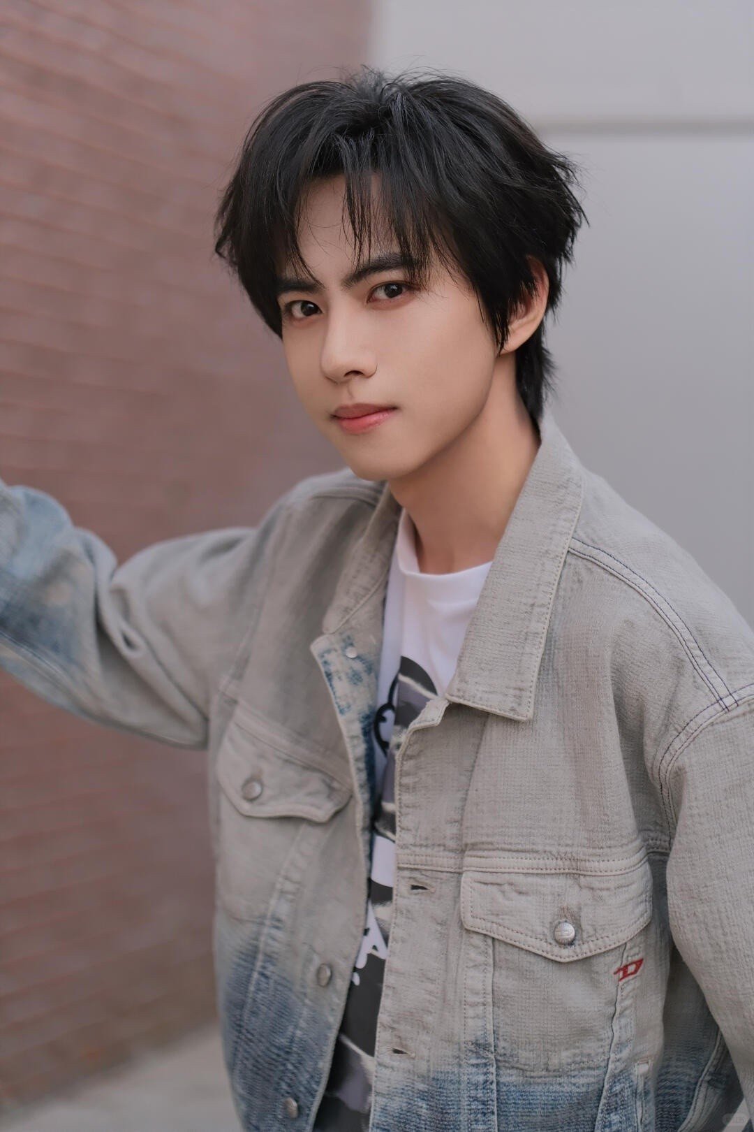 Triển Hiên và Lưu Hiên Thừa (phải) đều đóng phim đam mỹ.