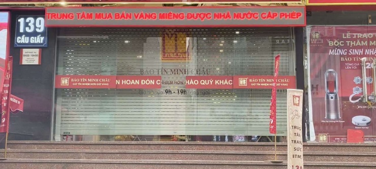 Cửa hàng Bảo Tín Minh Châu tại 139 Cầu Giấy đóng trong chiều 25/3/2026