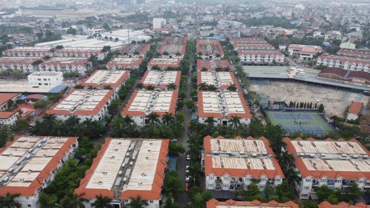 Thanh tra TP Hải Phòng vừa hoàn tất kết luận thanh tra 3 dự án nhà ở xã hội (NƠXH), gồm: Dự án nhà ở thu nhập thấp An Hải do Công ty TNHH Pruksa làm chủ đầu tư; Dự án NƠXH tại phường An Hải và dự án NƠXH 20% quỹ đất thuộc Dự án KĐT mới Hoàng Huy New City đều do Công ty CP Đầu tư xây dựng tài chính Hoàng Huy làm chủ đầu tư.