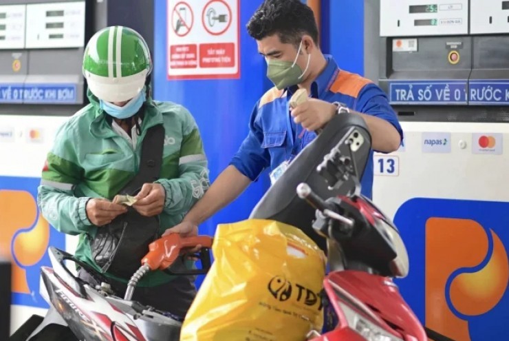 Giá xăng ở Việt Nam thấp hơn Lào, Campuchia và Trung Quốc! Đâu là nước có giá xăng cao nhất Đông Nam Á?