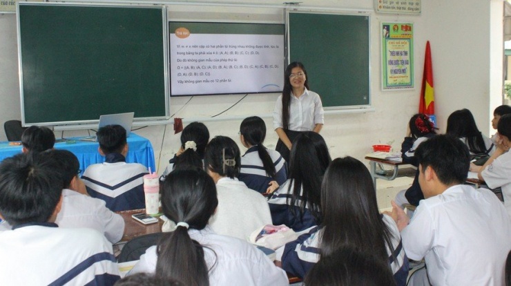 Kỳ tuyển sinh vào lớp 10 THPT năm học 2026 - 2027 tại Hà Tĩnh đang “nóng” lên khi số lượng học sinh lớp 9 tăng đột biến.