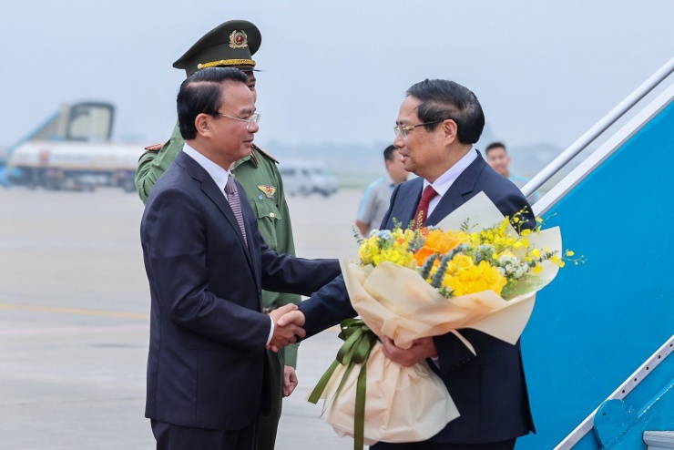 Thủ tướng Phạm Minh Chính về đến Hà Nội, kết thúc tốt đẹp chuyến thăm chính thức Liên bang Nga. Ảnh: VGP