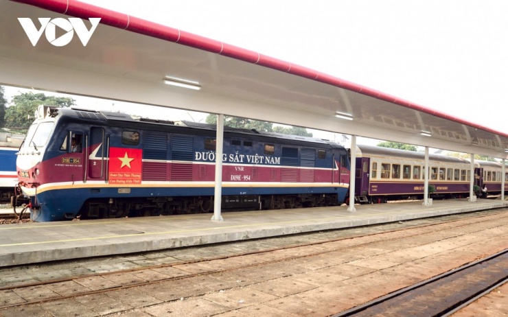 Giao diện mới đoàn tàu "Hành trình kết nối di sản miền Trung"