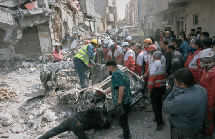 Mỹ tuyên bố tấn công hơn 10.000 mục tiêu ở Iran - 1