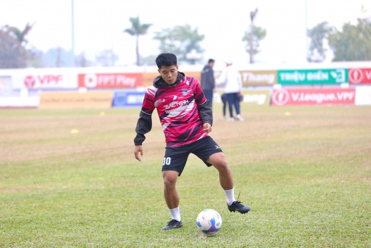 Trò cưng của HLV Park Hang-seo: Vợ hot girl, sự nghiệp lao dốc trước tuổi 30 - 7