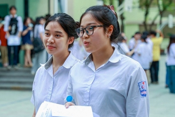 Sự thật thông tin lan truyền '27 điểm vẫn trượt đại học nếu Toán/Văn dưới 9'