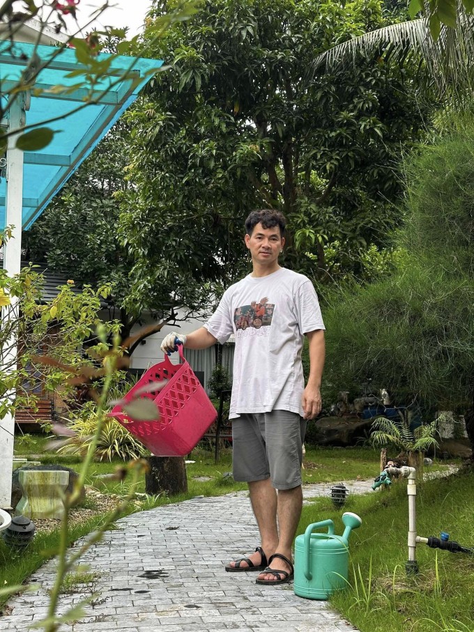 NSND Xuân Bắc coi làm vườn là thú vui giúp giảm stress.